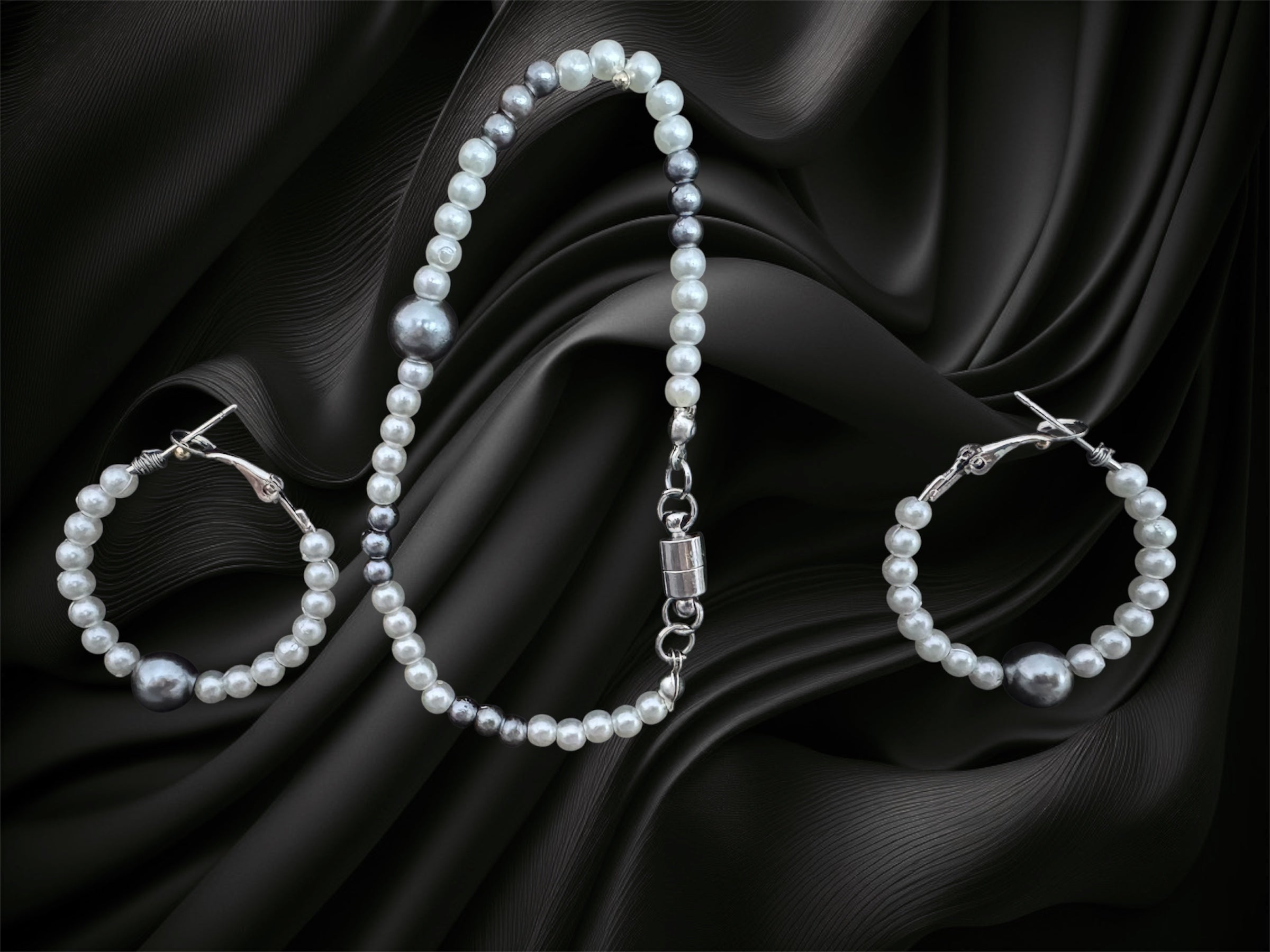 Bracelet & earrings