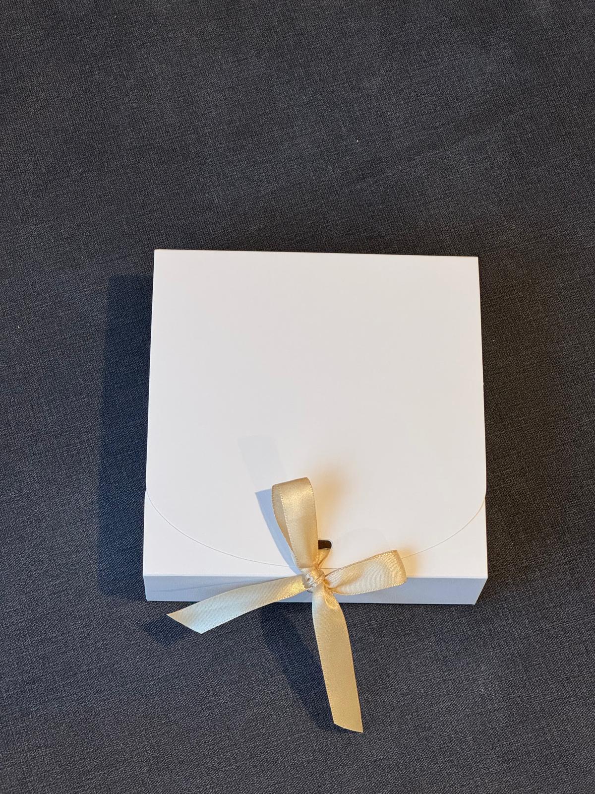 Valentine's Day Gift Box 2